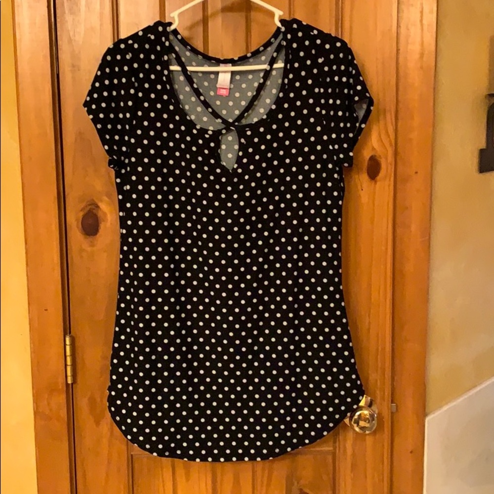 Polk-a-dot shirt
